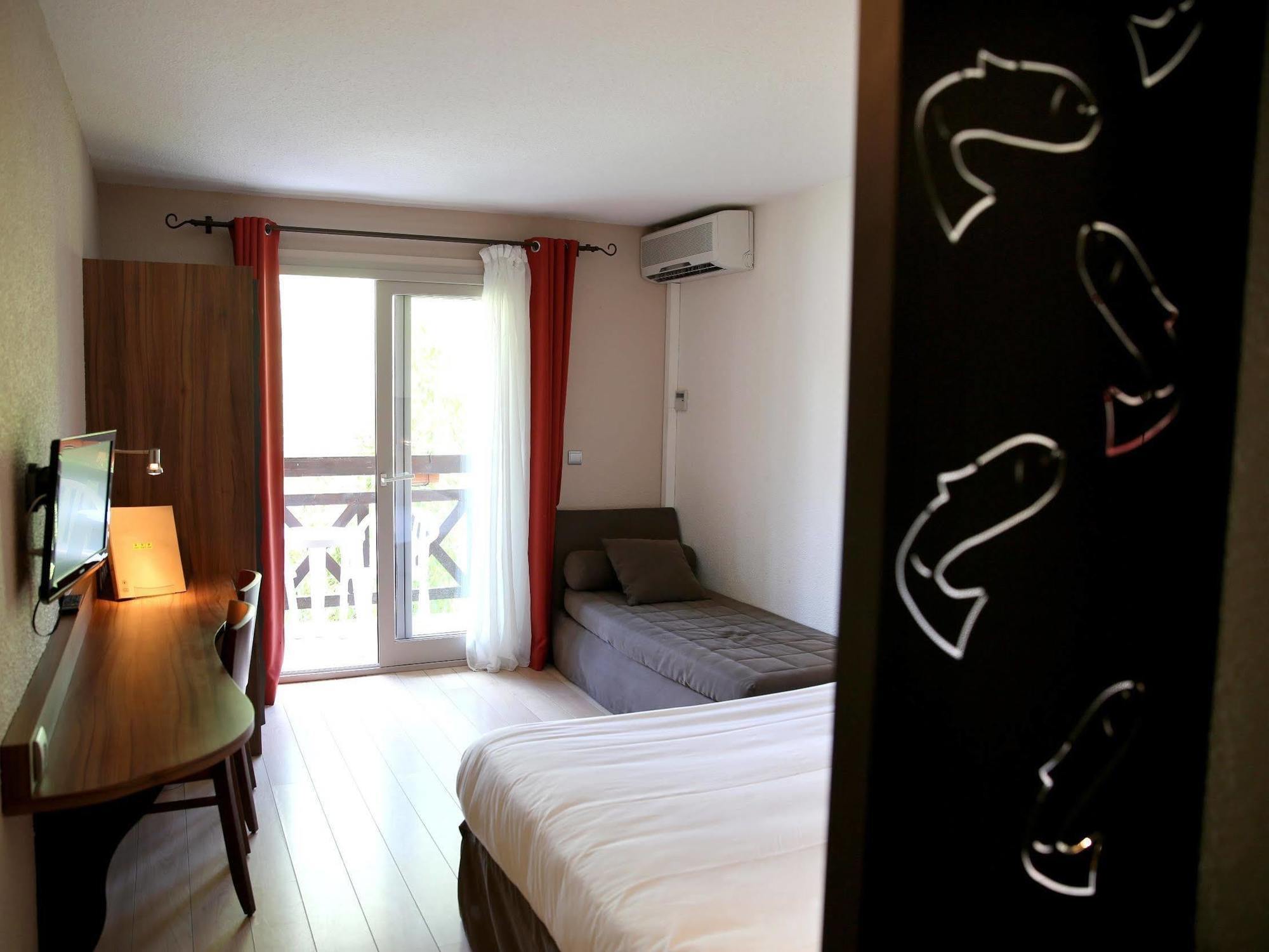 Hotel Spa La Truite Doree Vers  Exterior photo
