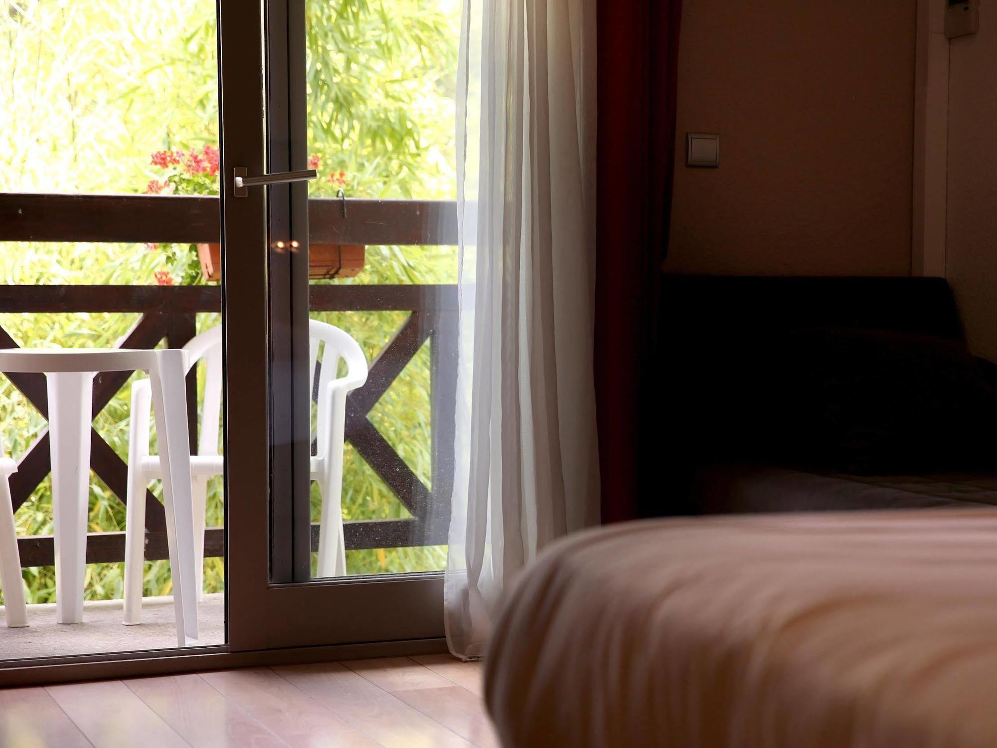 Hotel Spa La Truite Doree Vers  Exterior photo